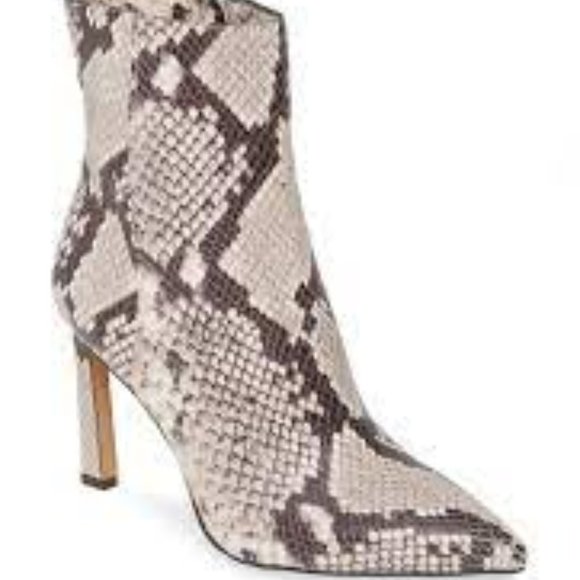 Vince Camuto SASHALA - Picture 1 of 9